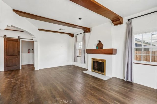 8319 S Van Ness Avenue, Inglewood, CA 90305