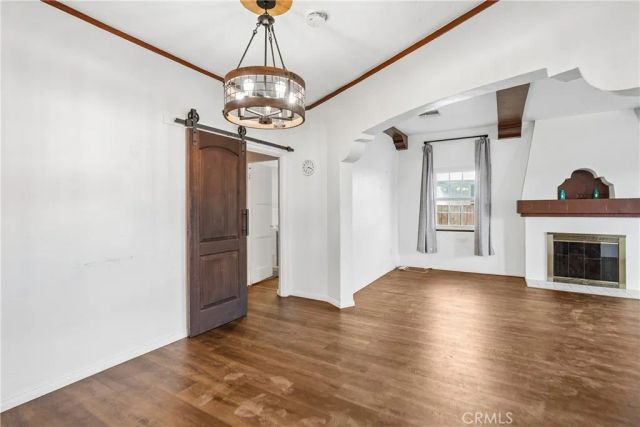 8319 S Van Ness Avenue, Inglewood, CA 90305