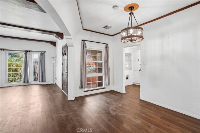 8319 S Van Ness Avenue, Inglewood, CA 90305