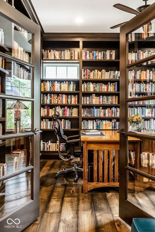 751 1st Avenue NW, Carmel, IN 46032