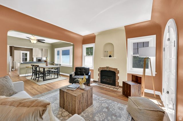 929 S GREENWOOD TERRACE, Salt Lake City, UT 84105