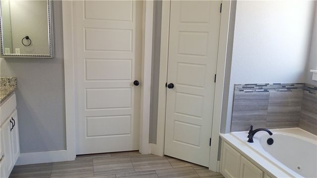 1610 Sweetbriar, Centerton, AR 72719