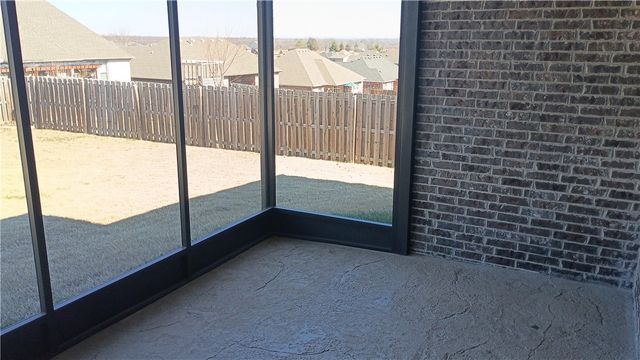 1610 Sweetbriar, Centerton, AR 72719