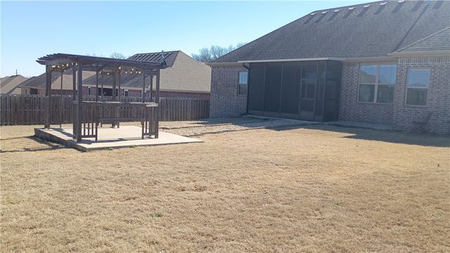 1610 Sweetbriar, Centerton, AR 72719
