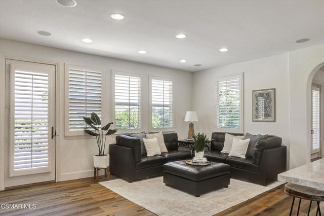 958 Westbluff Place, Simi Valley, CA 93065