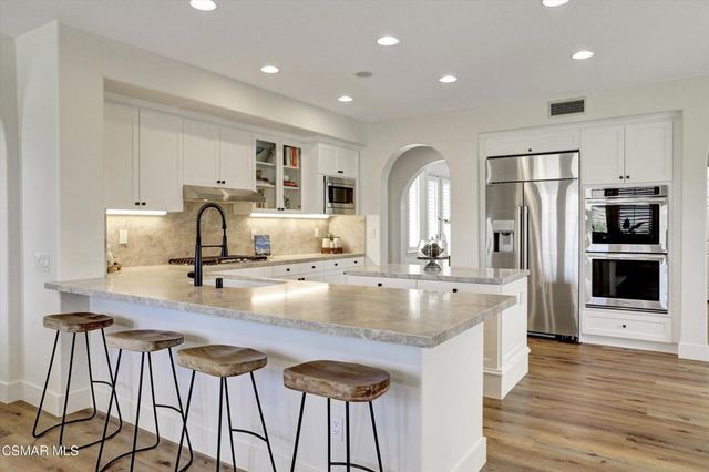 958 Westbluff Place, Simi Valley, CA 93065