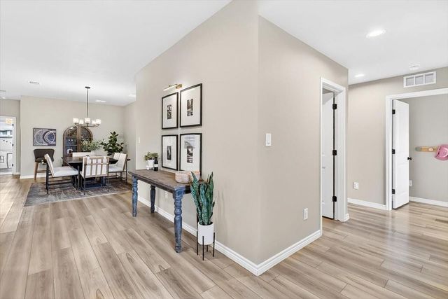 7921 Rancho Vista Boulevard W, Corpus Christi, TX 78414