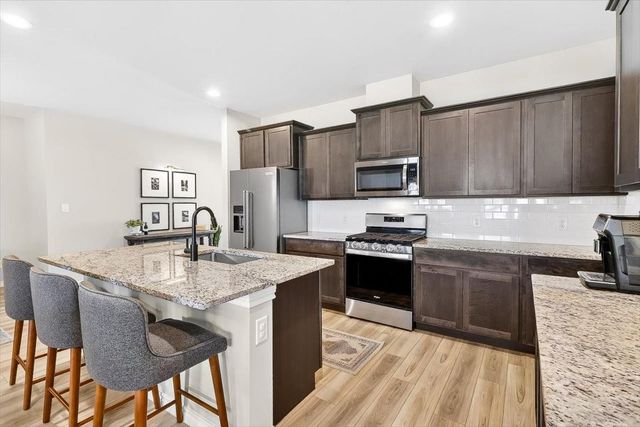 7921 Rancho Vista Boulevard W, Corpus Christi, TX 78414