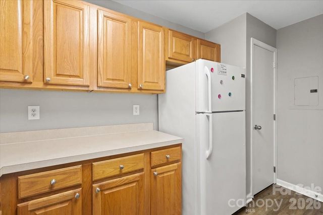 9810 Campus Walk Lane H, Charlotte, NC 28262