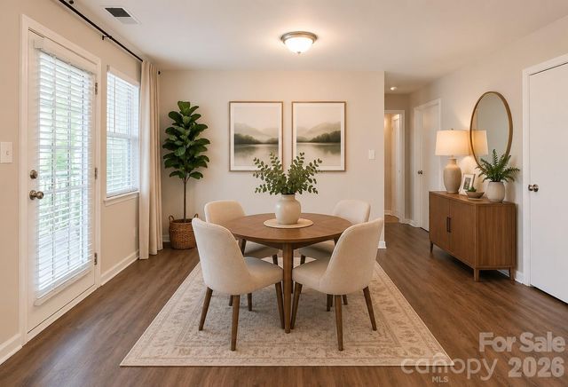9810 Campus Walk Lane H, Charlotte, NC 28262