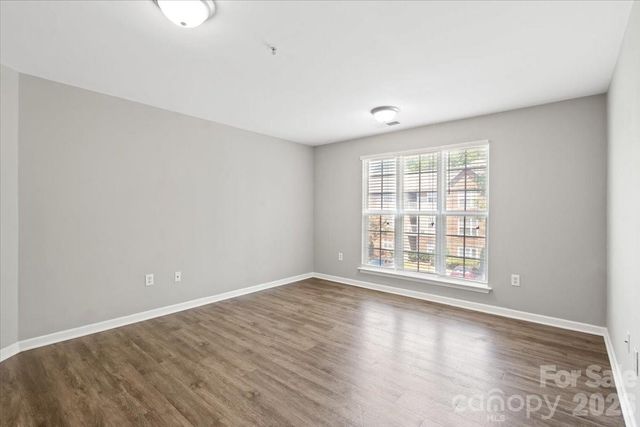 9810 Campus Walk Lane H, Charlotte, NC 28262