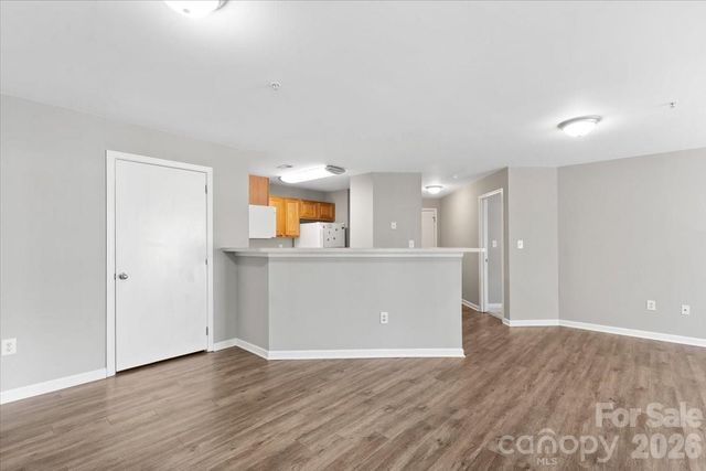 9810 Campus Walk Lane H, Charlotte, NC 28262
