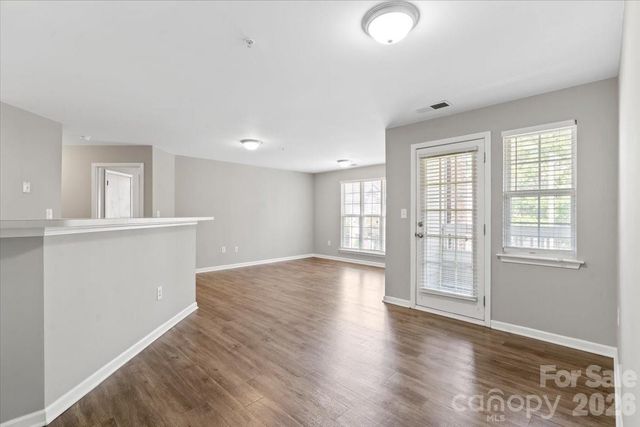 9810 Campus Walk Lane H, Charlotte, NC 28262