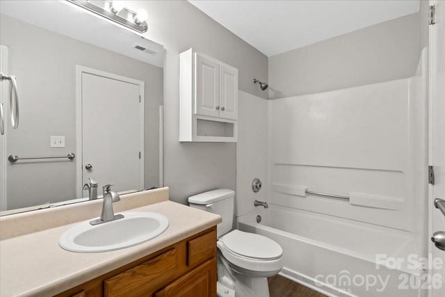 9810 Campus Walk Lane H, Charlotte, NC 28262