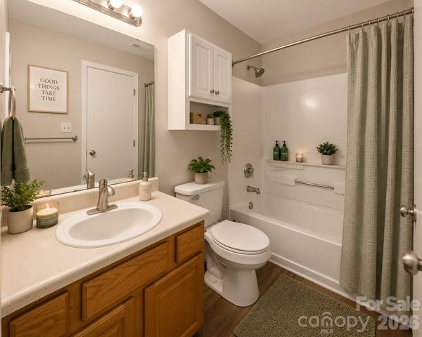 9810 Campus Walk Lane H, Charlotte, NC 28262