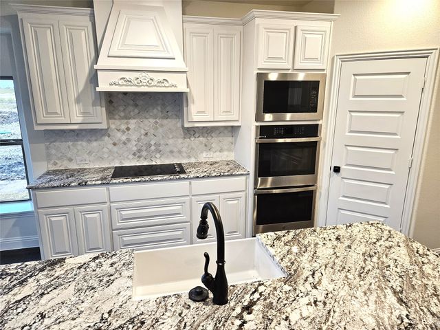 11704 Blackfoot Court, Godley, TX 76044