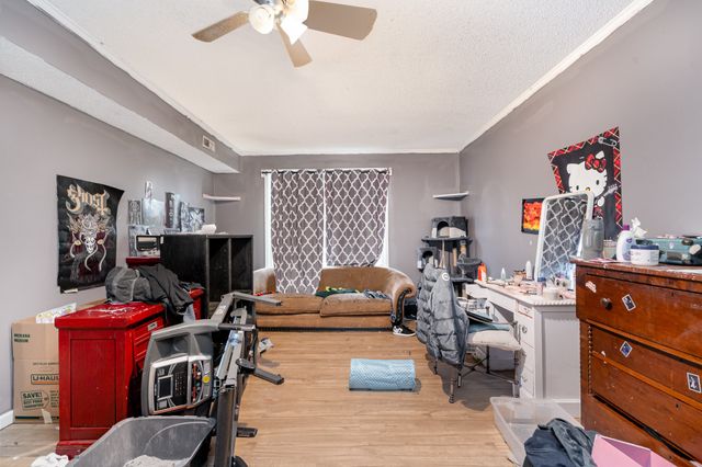 3322 Carrie Dr, Clarksville, TN 37042