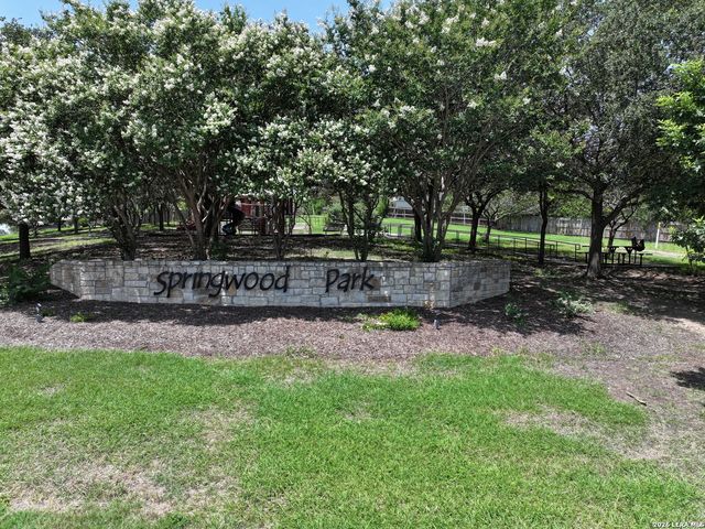 10220 CRYSTAL VW, Universal City, TX 78148