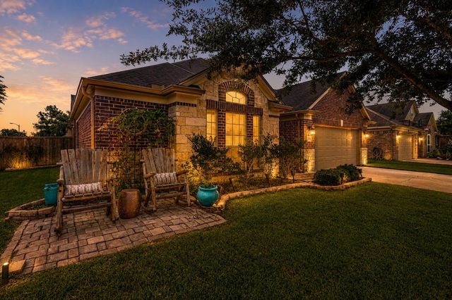 3003 Fern Brook Lane, Rosenberg, TX 77471