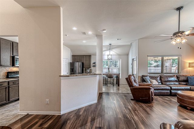 3003 Fern Brook Lane, Rosenberg, TX 77471