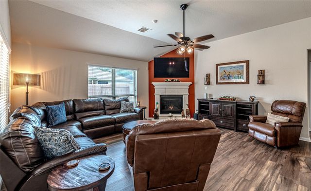 3003 Fern Brook Lane, Rosenberg, TX 77471