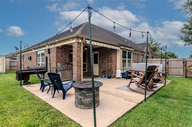 3003 Fern Brook Lane, Rosenberg, TX 77471