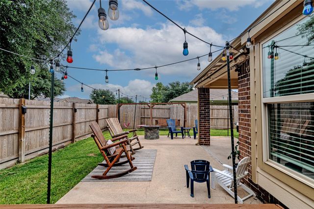 3003 Fern Brook Lane, Rosenberg, TX 77471