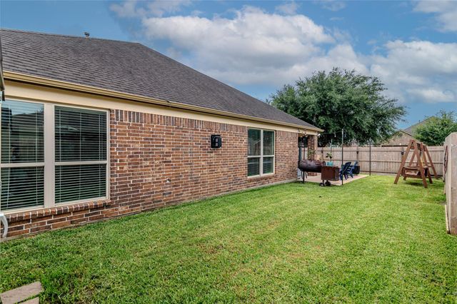 3003 Fern Brook Lane, Rosenberg, TX 77471