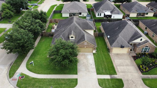 3003 Fern Brook Lane, Rosenberg, TX 77471