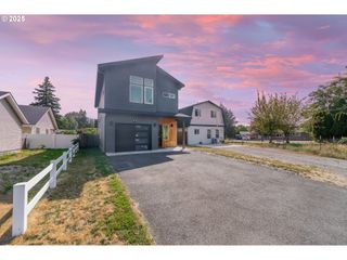213 Se 1ST Ave, Battle Ground, WA 98604