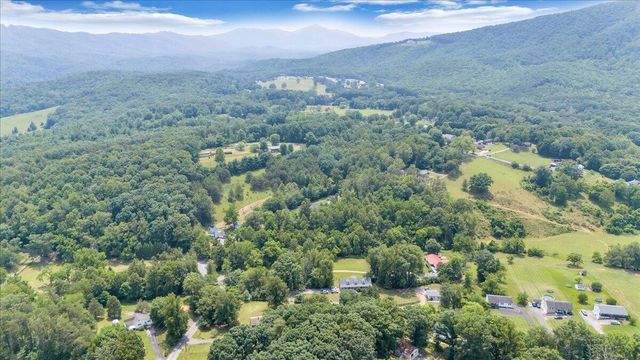 4332 Bandy RD, Roanoke, VA 24014