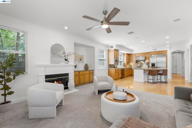 5698 Carnegie Way, Livermore, CA 94550