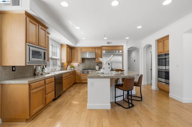 5698 Carnegie Way, Livermore, CA 94550