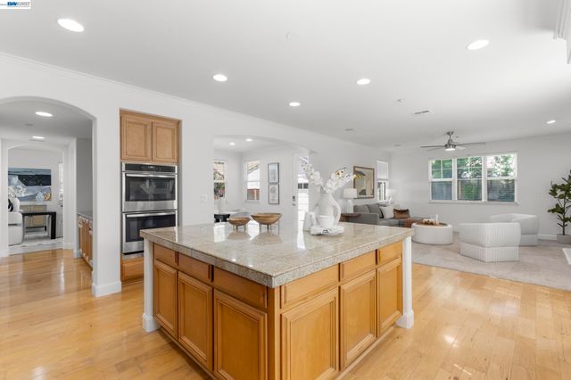 5698 Carnegie Way, Livermore, CA 94550