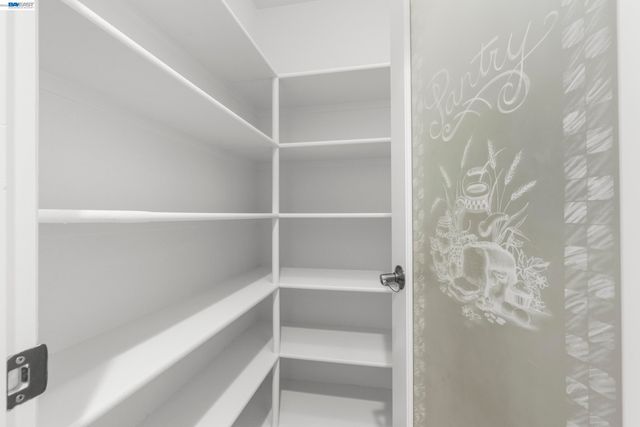 5698 Carnegie Way, Livermore, CA 94550