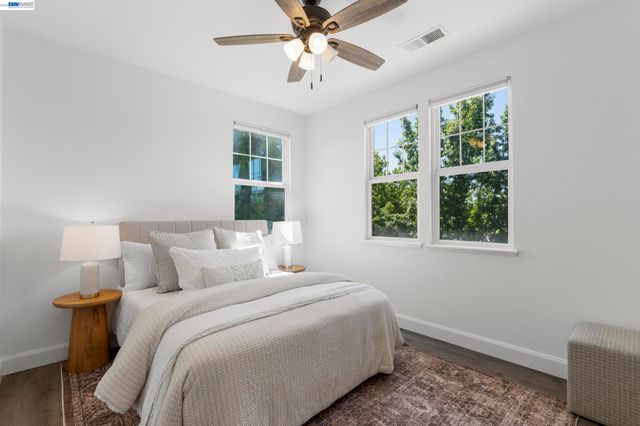 5698 Carnegie Way, Livermore, CA 94550