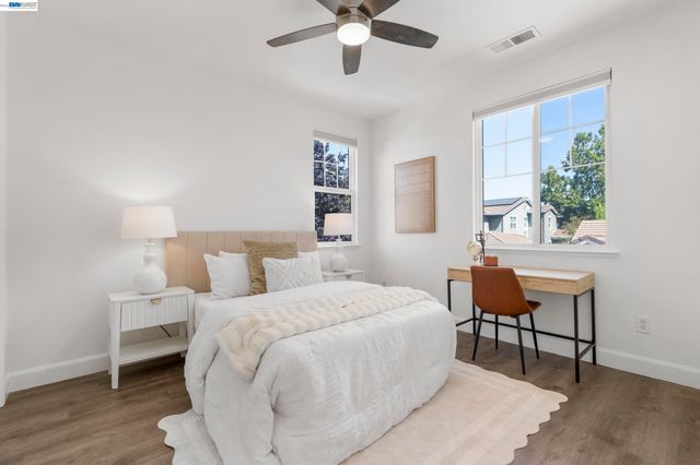 5698 Carnegie Way, Livermore, CA 94550