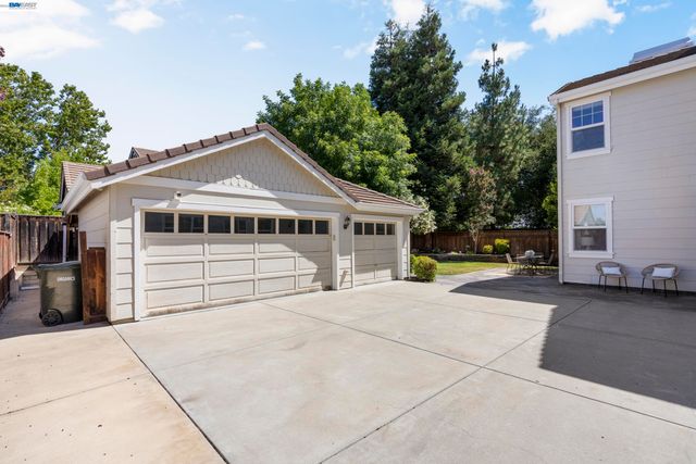 5698 Carnegie Way, Livermore, CA 94550