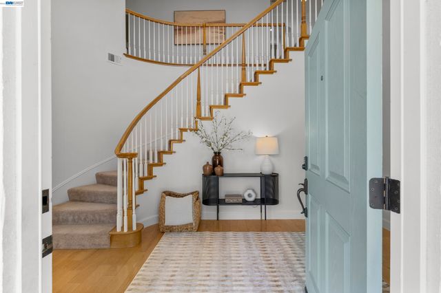 5698 Carnegie Way, Livermore, CA 94550