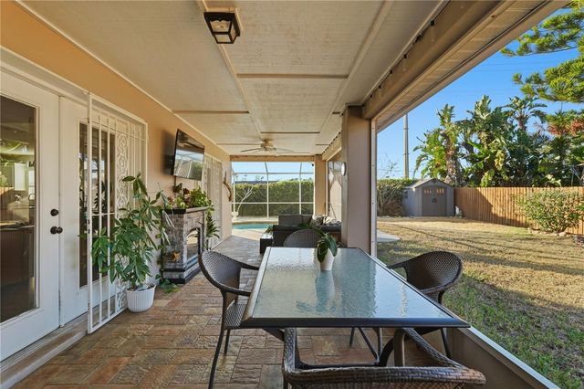 1002 VENTANA DRIVE, Sun City Center, FL 33573