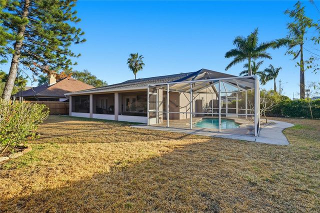 1002 VENTANA DRIVE, Sun City Center, FL 33573