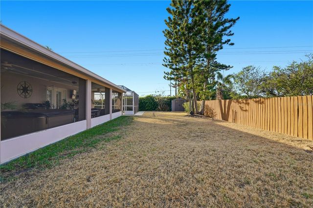 1002 VENTANA DRIVE, Sun City Center, FL 33573