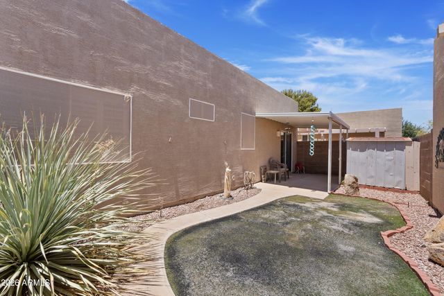 2300 E Magma Road 2, San Tan Valley, AZ 85143