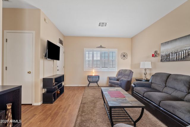 2300 E Magma Road 2, San Tan Valley, AZ 85143