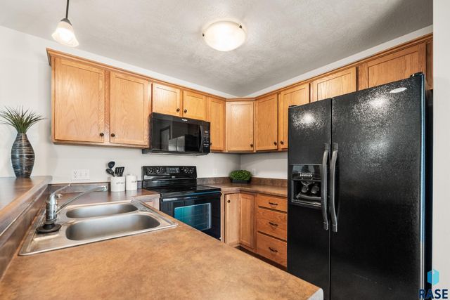 9268 W Norma Trl Trail 6, Sioux Falls, SD 57106