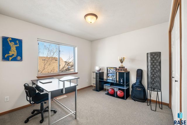 9268 W Norma Trl Trail 6, Sioux Falls, SD 57106