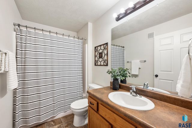 9268 W Norma Trl Trail 6, Sioux Falls, SD 57106