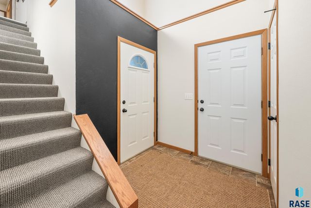 9268 W Norma Trl Trail 6, Sioux Falls, SD 57106