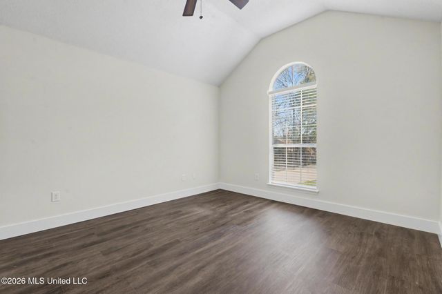 8826 Kipapa Way, Diamondhead, MS 39525