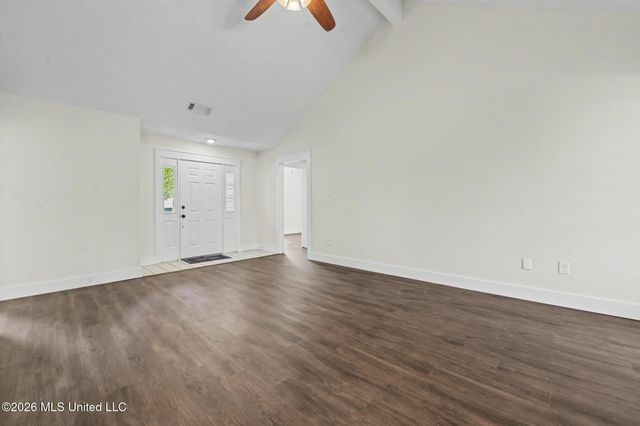 8826 Kipapa Way, Diamondhead, MS 39525